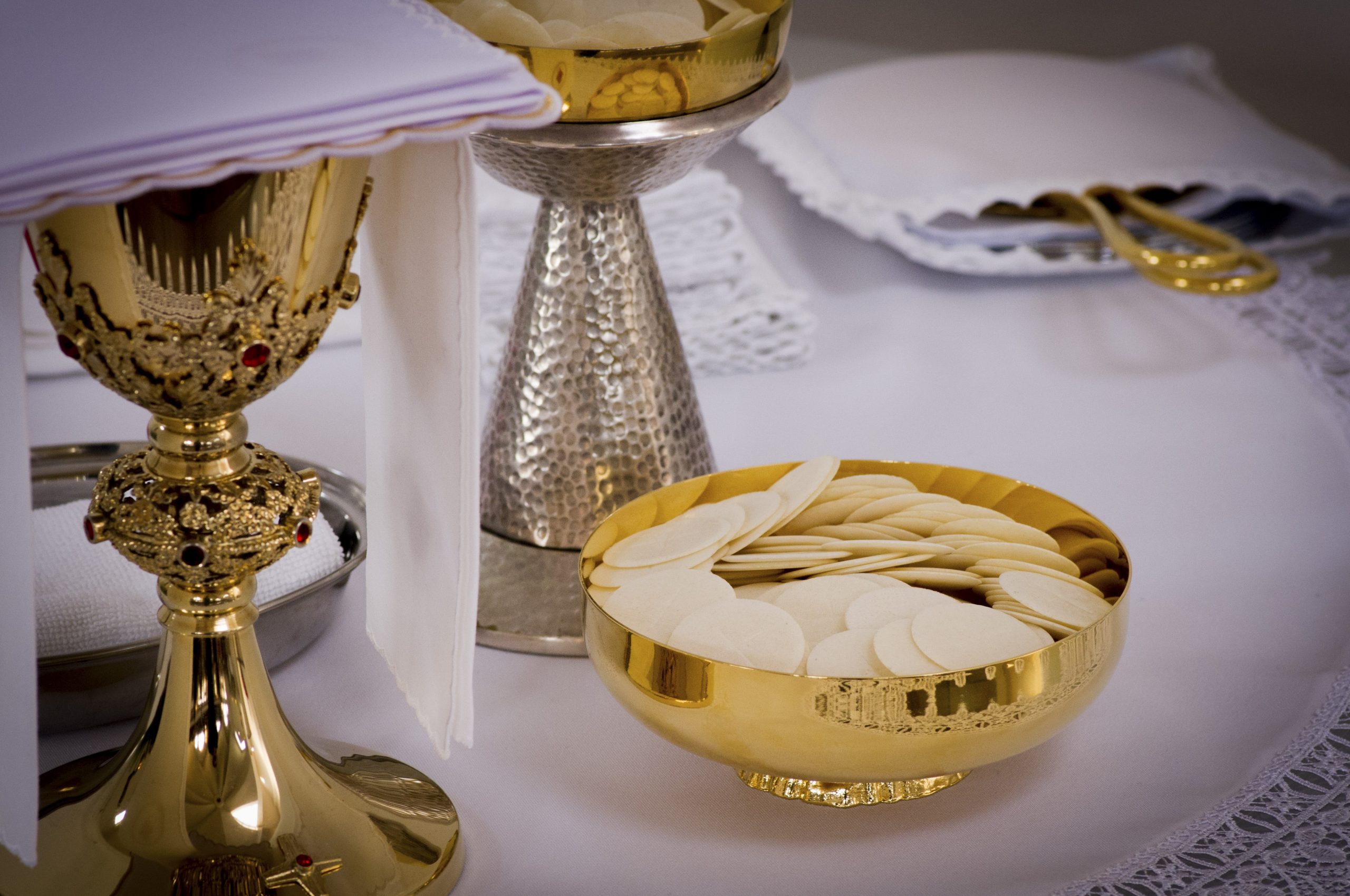 Holy Communion – St. Anastasia